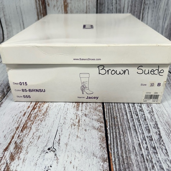 Bakers Brown Suede-like Heeled Boots with Ruched Detailing Size 10 B - Picture 10 of 10